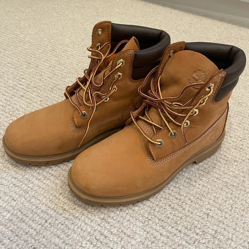 Timberland hiking boots. Size 7